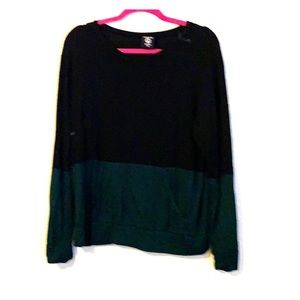 Super soft long sleeve tee with pockets